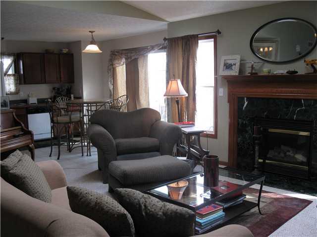 4493 Sherwill Road Columbus, OH 43228 - Photo 4 of 14 Gallery Image 4