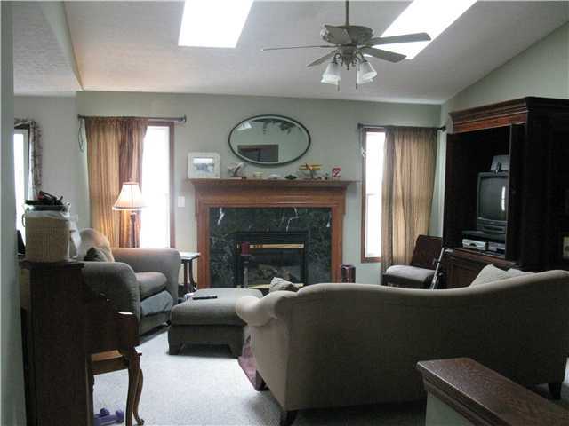 4493 Sherwill Road Columbus, OH 43228 - Photo 5 of 14 Gallery Image 5