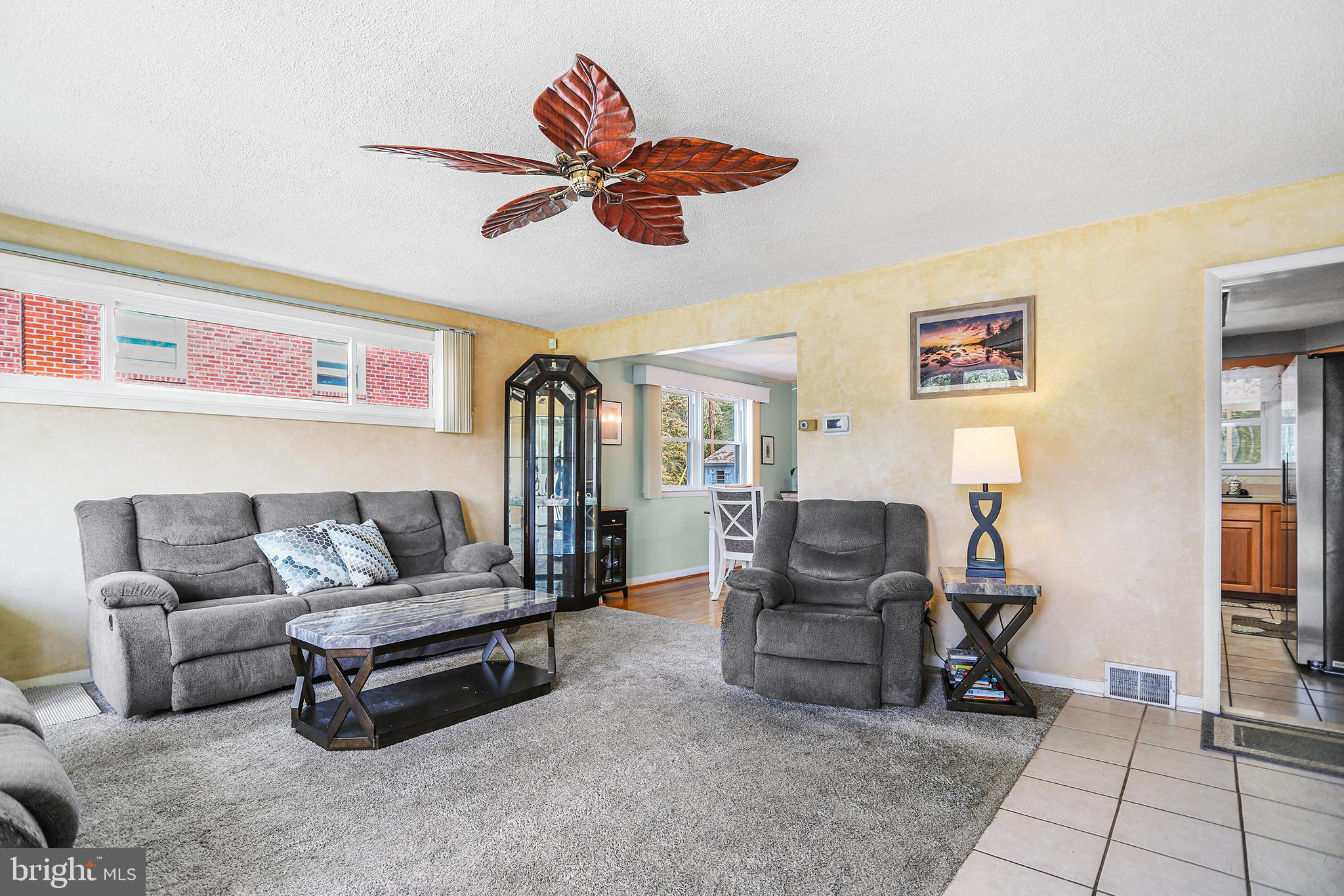 341 Kennerly Road Springfield, PA 19064 - Photo 3 of 26