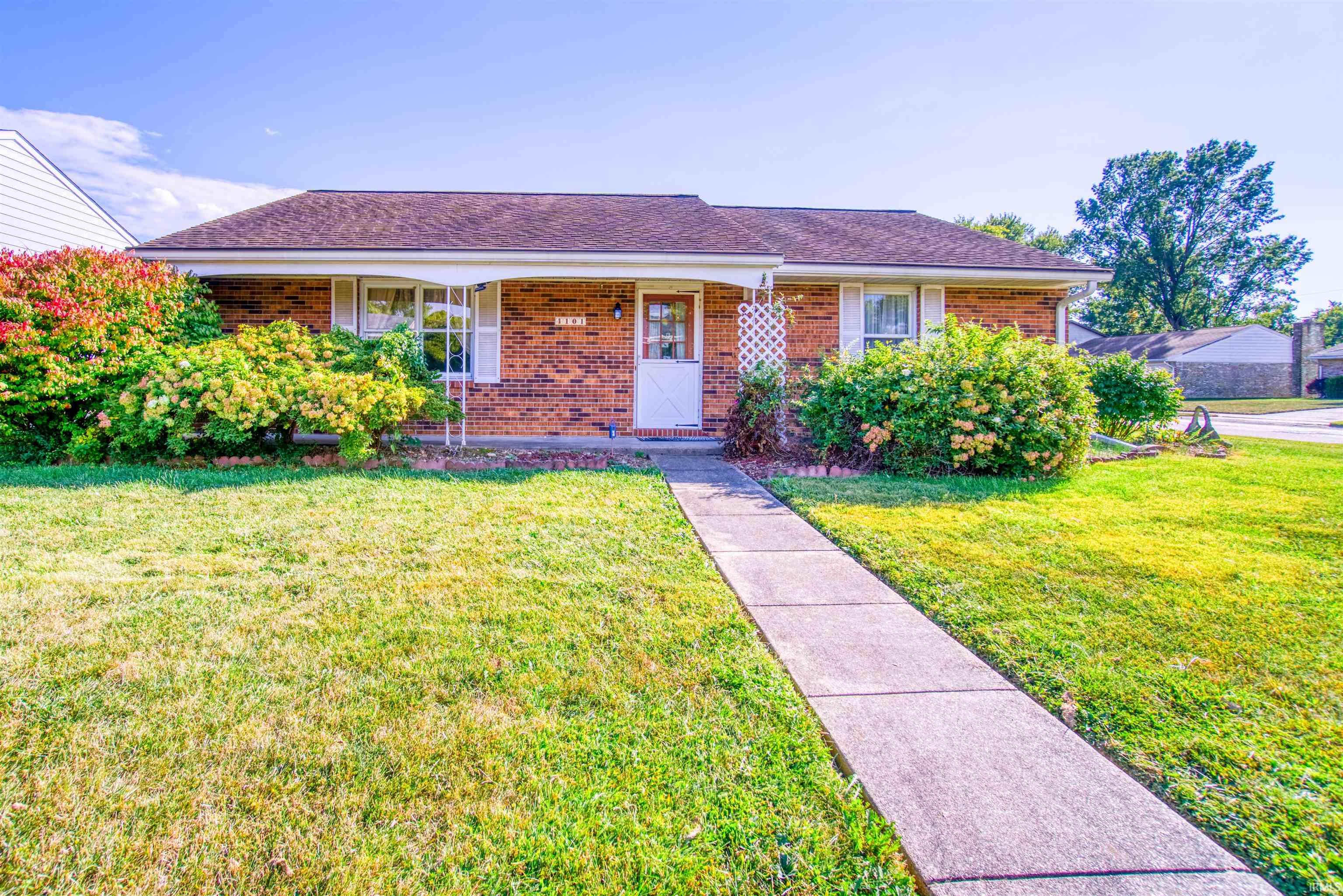 4101 Spring Valley Road Evansville, IN 47715 - Photo 1 of 19