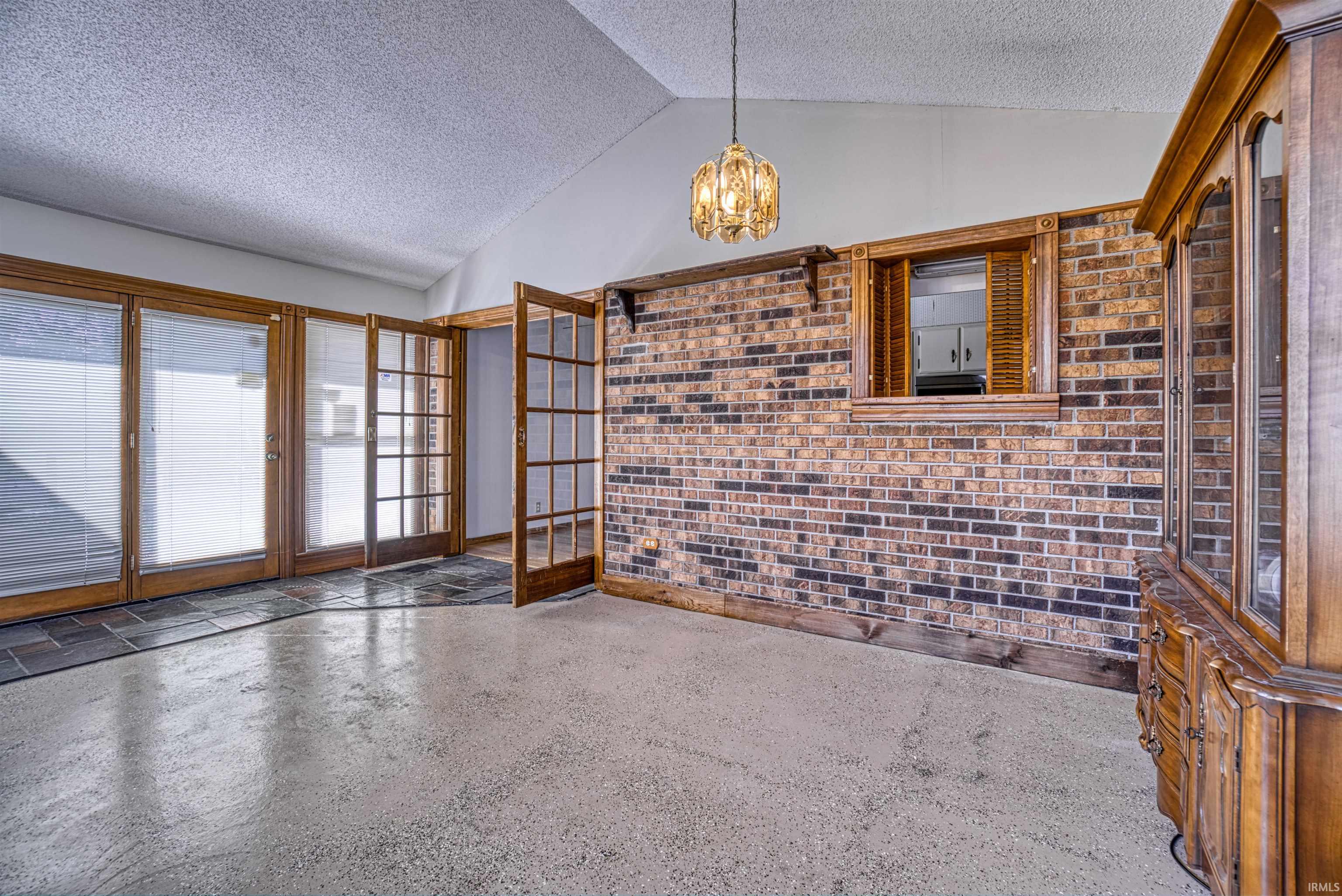 4101 Spring Valley Road Evansville, IN 47715 - Photo 8 of 19