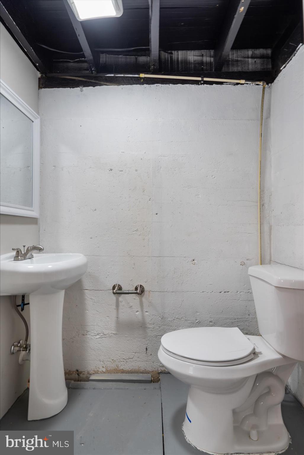 4209 Moravia Road Baltimore, MD 21206 - Photo 33 of 33 Interior