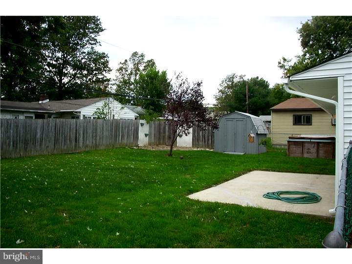 47 Gamewood Road Levittown, PA 19057 - Photo 20 of 21 Exterior Back