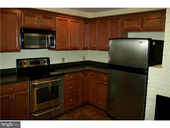 47 Gamewood Road Levittown, PA 19057 - Photo 5 of 21 Kitchen