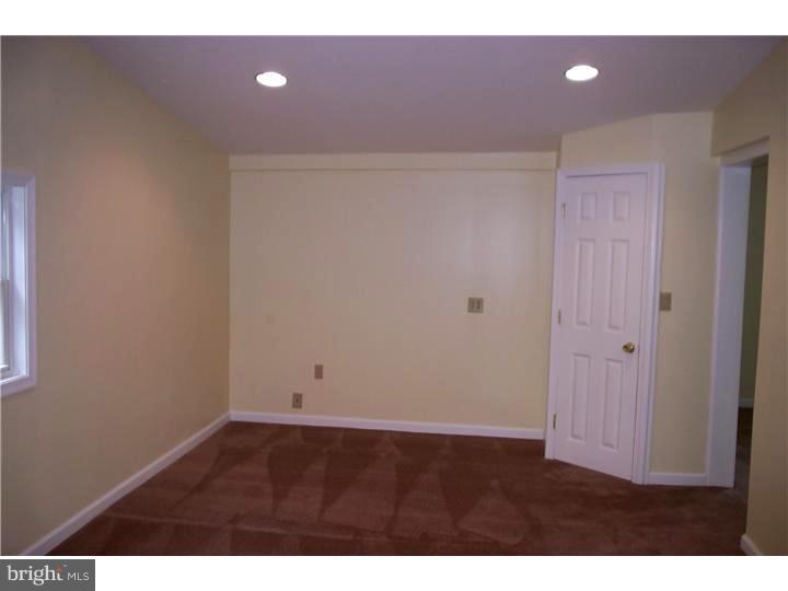 47 Gamewood Road Levittown, PA 19057 - Photo 10 of 21 Family Room