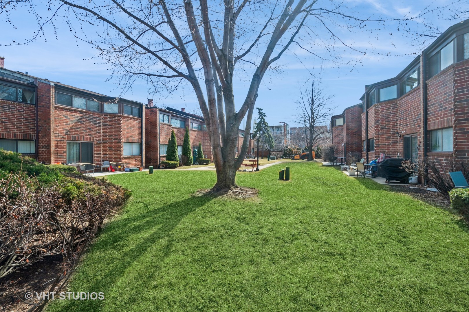 904 South May Street, Unit B Chicago, IL 60607 - Photo 15 of 16 Gallery Image 15