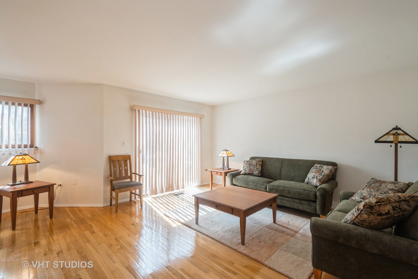 904 South May Street, Unit B Chicago, IL 60607 - Photo 2 of 16 Gallery Image 2