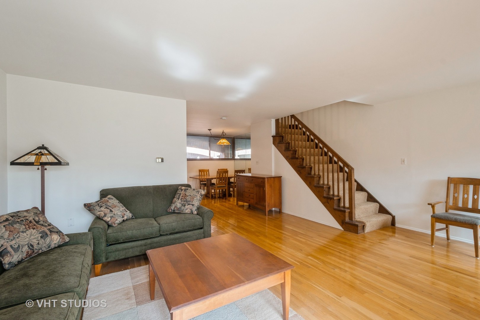 904 South May Street, Unit B Chicago, IL 60607 - Photo 3 of 16 Gallery Image 3