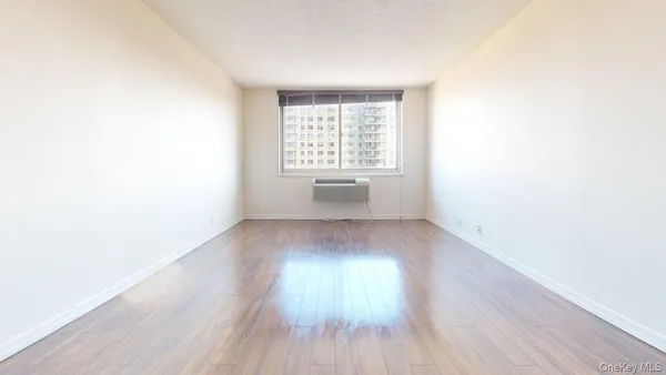 $239,000 | 118-17 Union Turnpike, Unit 9J | Forest Hills