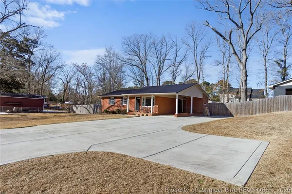 $1,850 | 417 East Donaldson Avenue, Raeford, NC 28376