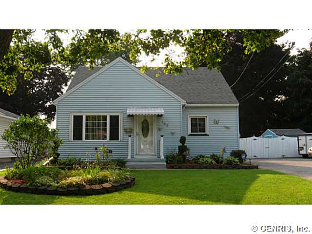 Exterior Front. Welcome to 157 Isabelle Street, a