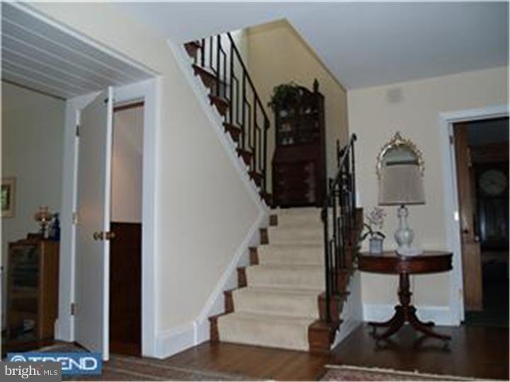 3505 St Davids Road Newtown Square, PA 19073 - Photo 5 of 15 Foyer