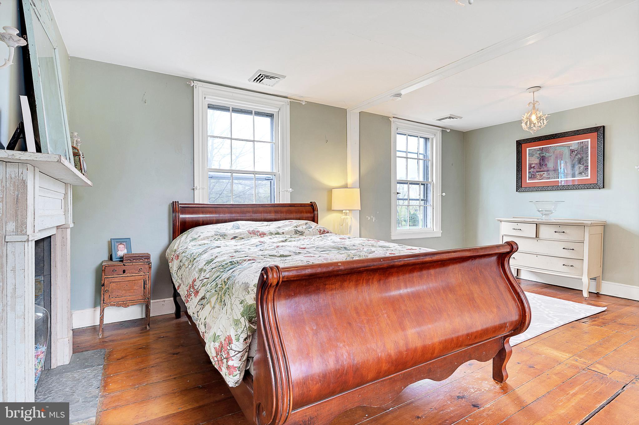 22 Pine Lane Newtown, PA 18940 - Photo 29 of 67 Master Bedroom
