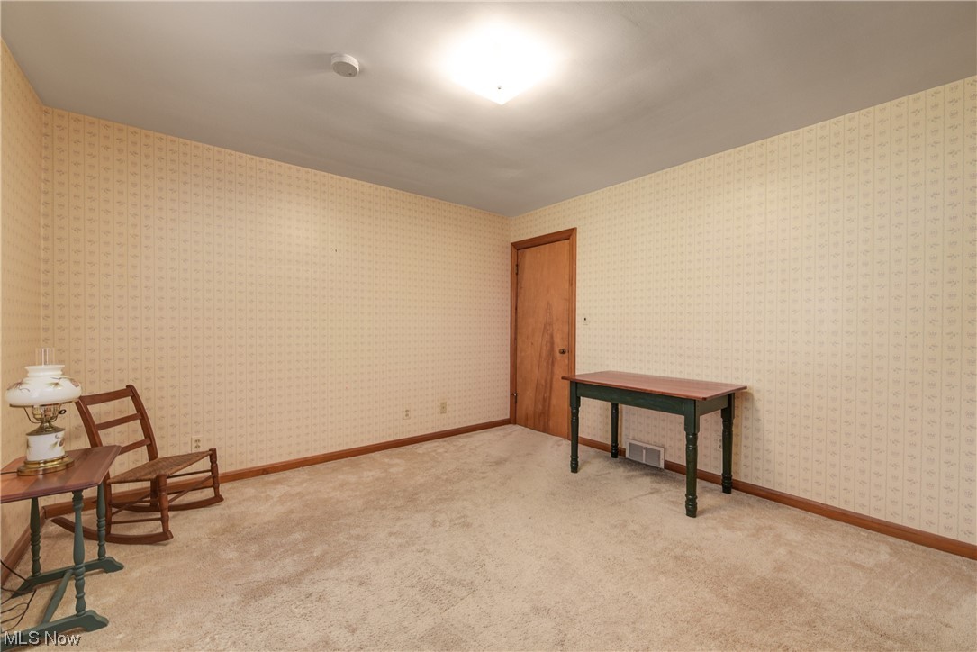 2640 West Sprague Road Cleveland, OH 44134 - Photo 19 of 35 Misc room with light colored carpet