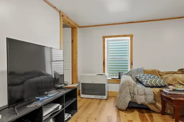 $625,000 | 64 Main Street, Richmond, ME 04357
