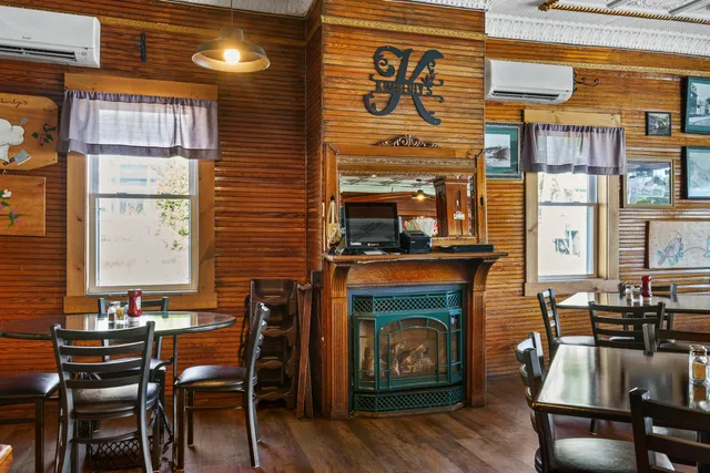 $625,000 | 64 Main Street, Richmond, ME 04357