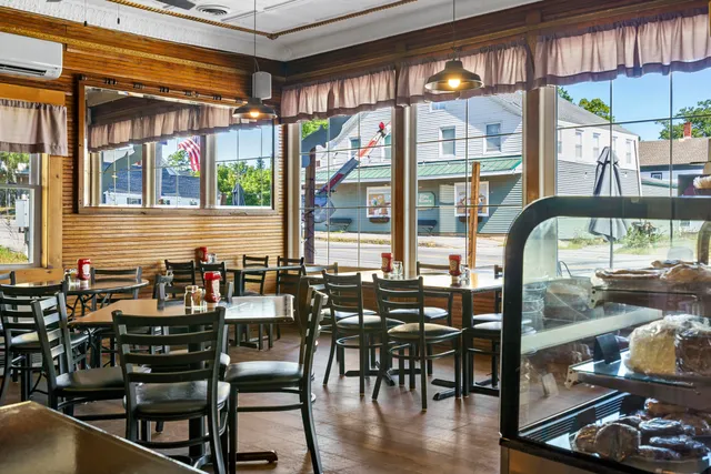 $625,000 | 64 Main Street, Richmond, ME 04357