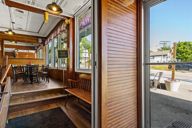 $625,000 | 64 Main Street, Richmond, ME 04357