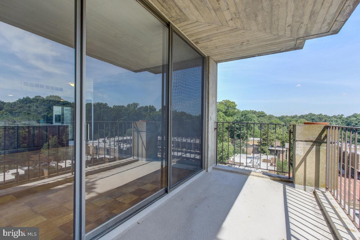 11400 Washington Plaza West, Unit 804 Reston, VA 20190 - Photo 15 of 32 Gorgeous views all around