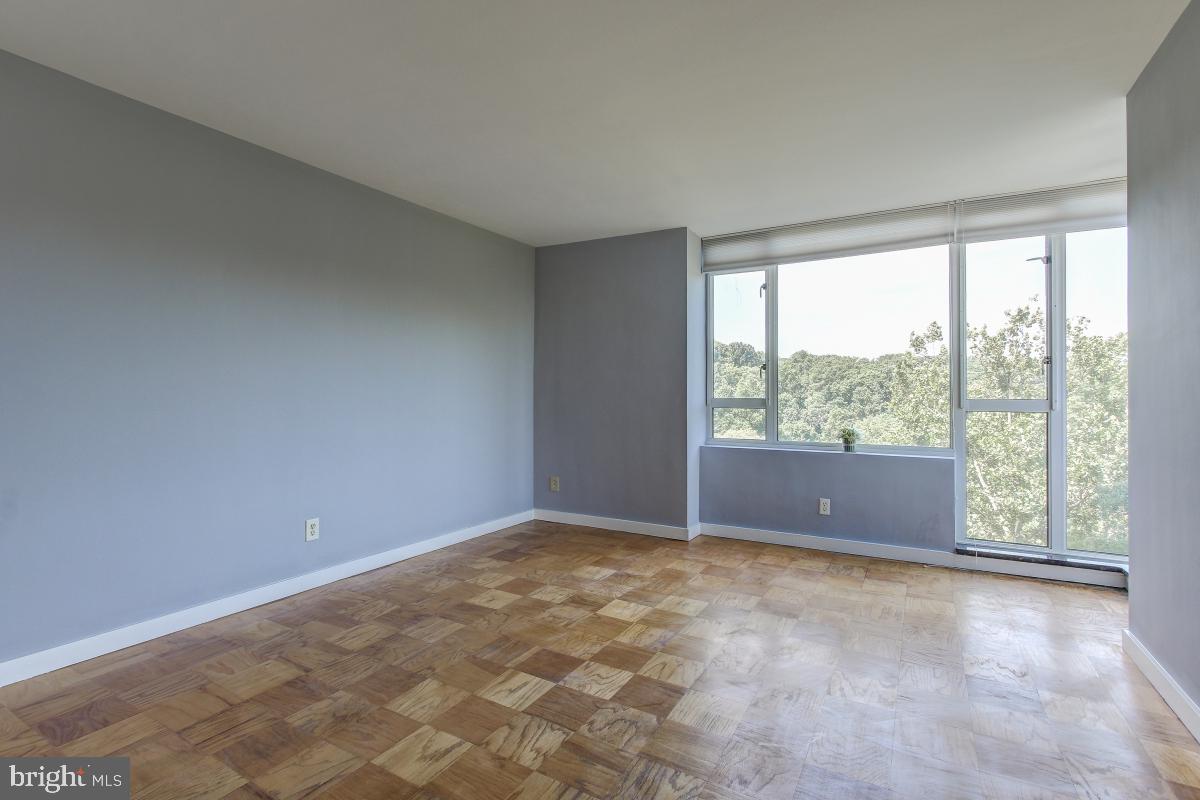 11400 Washington Plaza West, Unit 804 Reston, VA 20190 - Photo 22 of 32 View of trees and casement windows