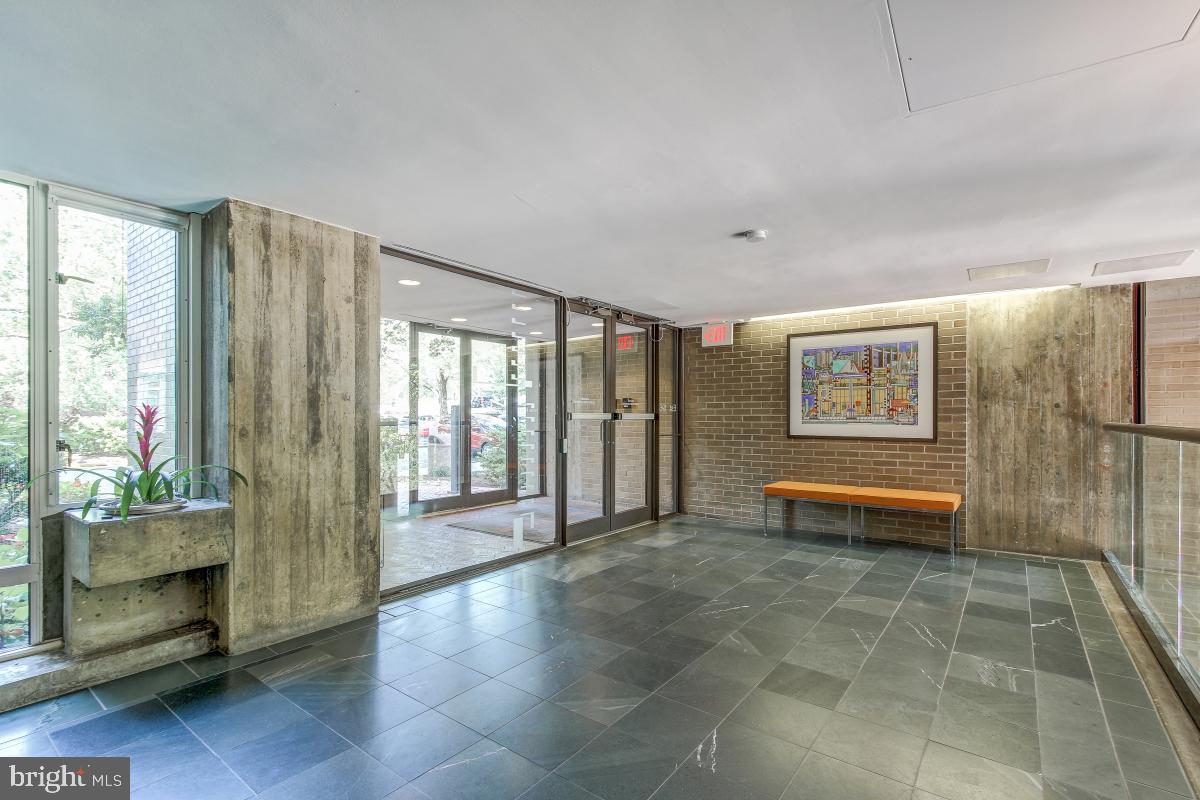 11400 Washington Plaza West, Unit 804 Reston, VA 20190 - Photo 25 of 32 Spacious lobby with controlled access