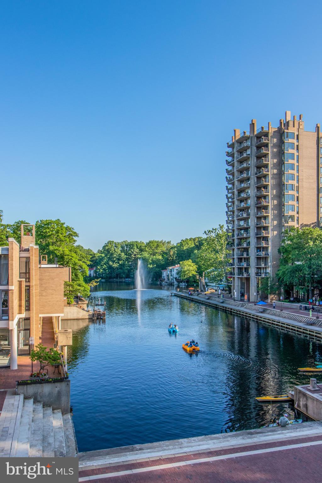 11400 Washington Plaza West, Unit 804 Reston, VA 20190 - Photo 27 of 32 A view of Heron House from the Plaza