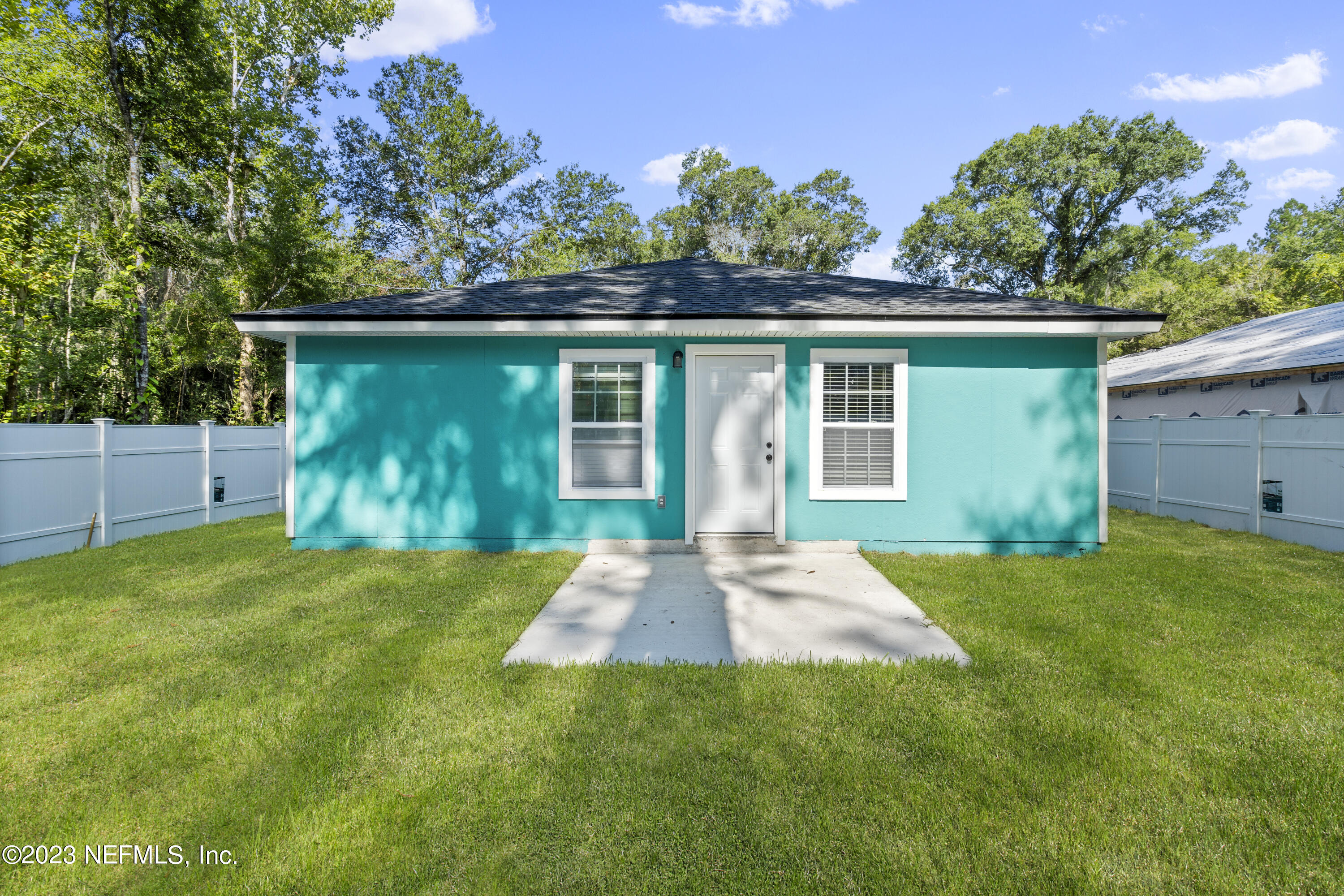 221 Monterey Boulevard Baldwin, FL 32234 - Photo 17 of 18 front view of a house with a yard