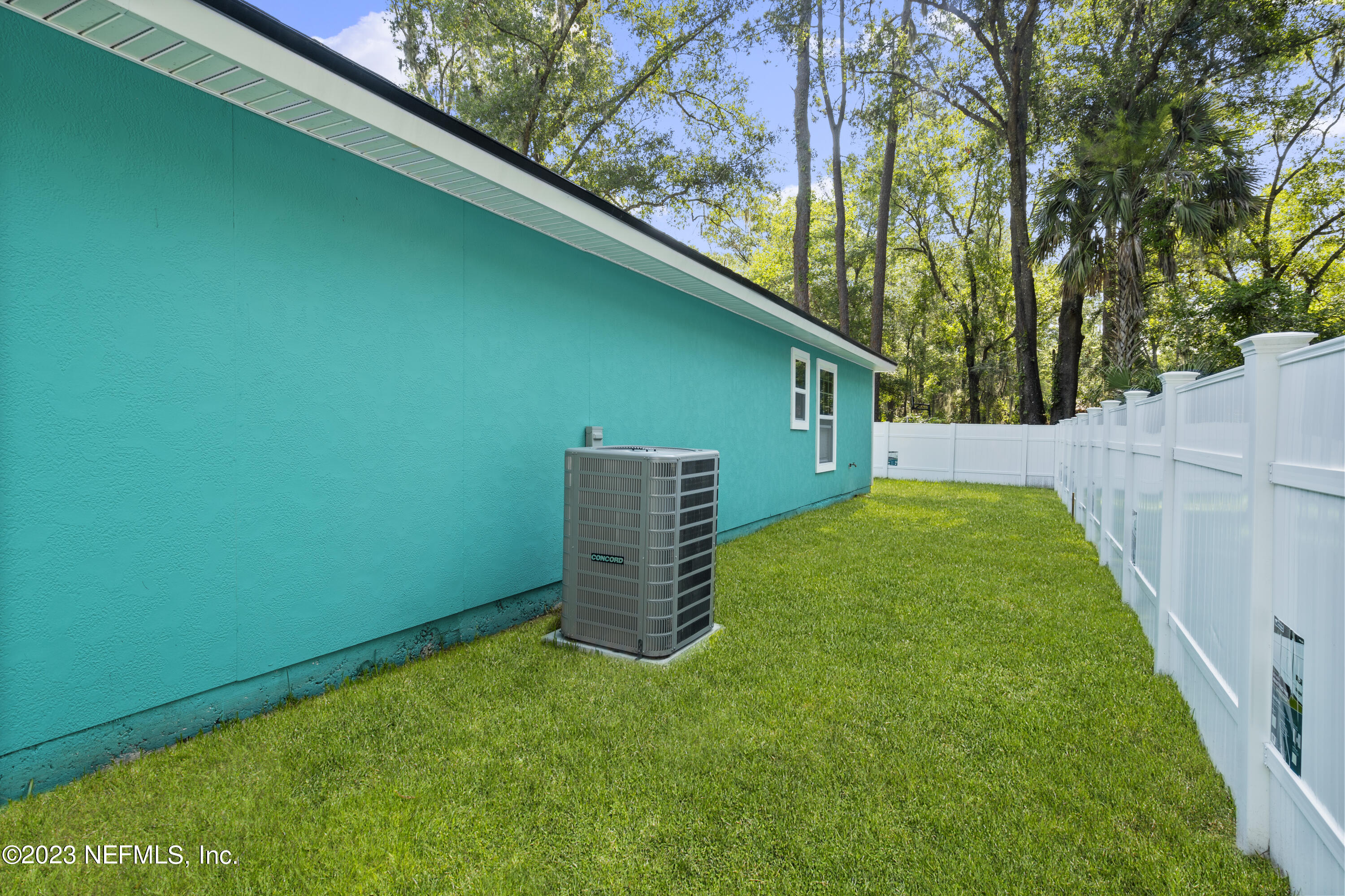 221 Monterey Boulevard Baldwin, FL 32234 - Photo 18 of 18 a view of backyard with green space