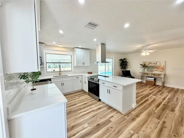 $359,900 | 1624 Leslie Drive, Lakeland, FL 33801