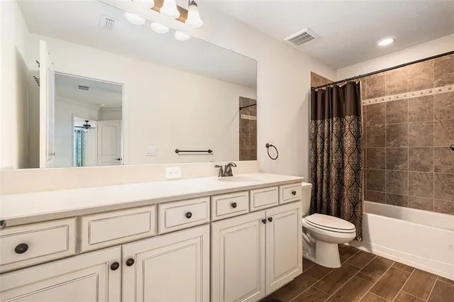 $829,000 | 19209 Long Lake Ranch Boulevard, Lutz, FL 33558