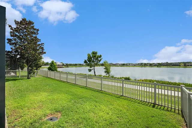 $829,000 | 19209 Long Lake Ranch Boulevard, Lutz, FL 33558