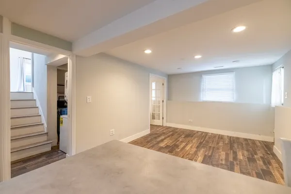$2,700 | 3922 North Cass Avenue, Westmont, IL 60559