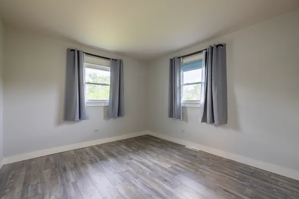 $2,700 | 3922 North Cass Avenue, Westmont, IL 60559