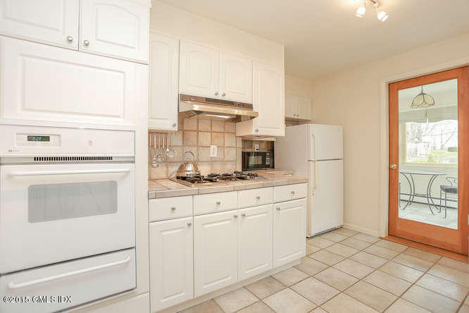 32 Butler Street Cos Cob, CT 06807 - Photo 6 of 25 Kitchen