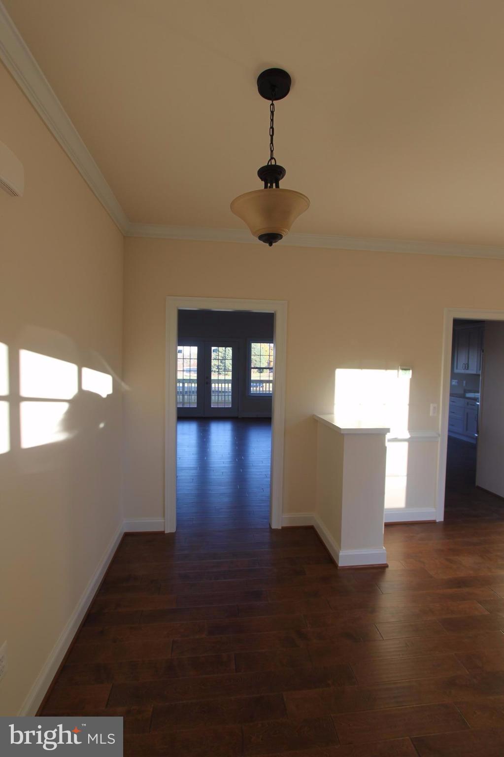 27415 Strawberry Hill Road Rhoadesville, VA 22542 - Photo 4 of 26 Foyer