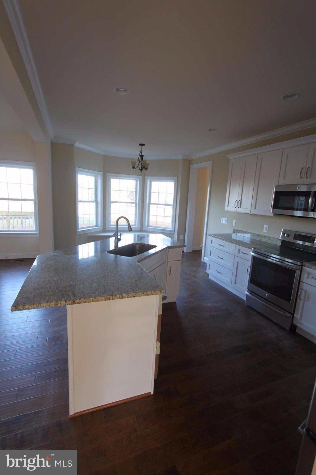 27415 Strawberry Hill Road Rhoadesville, VA 22542 - Photo 10 of 26 Kitchen