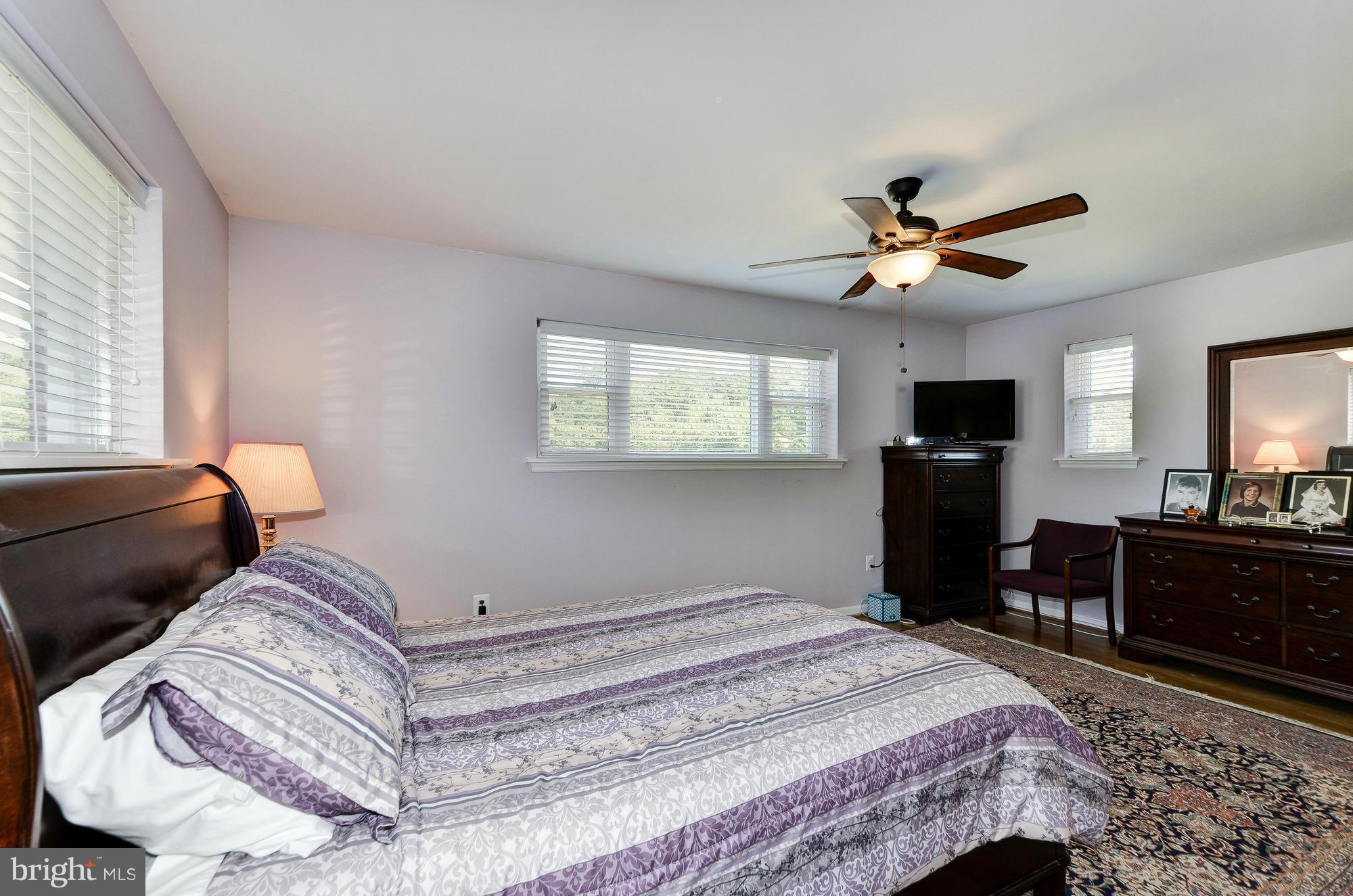 7108 Adelphi Road Hyattsville, MD 20782 - Photo 22 of 30 Bedroom (Master)