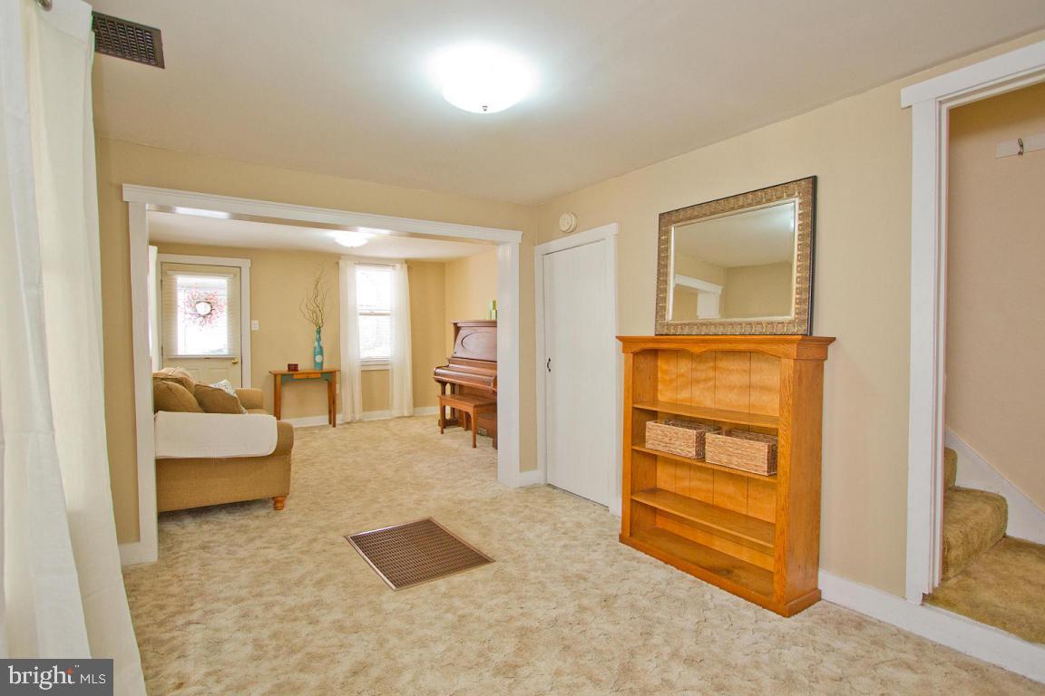 18 North Locust Street Lititz, PA 17543 - Photo 12 of 38 Gallery Image 12