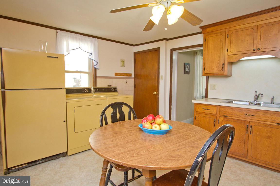 18 North Locust Street Lititz, PA 17543 - Photo 19 of 38 Gallery Image 19