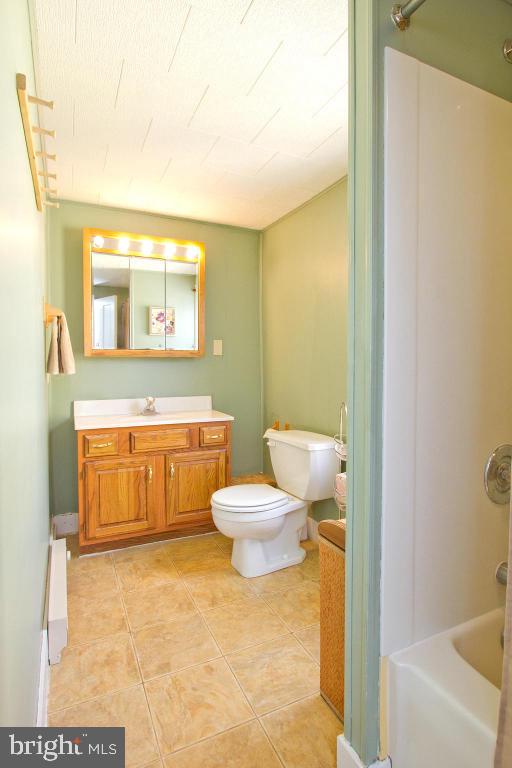 18 North Locust Street Lititz, PA 17543 - Photo 30 of 38 Gallery Image 30