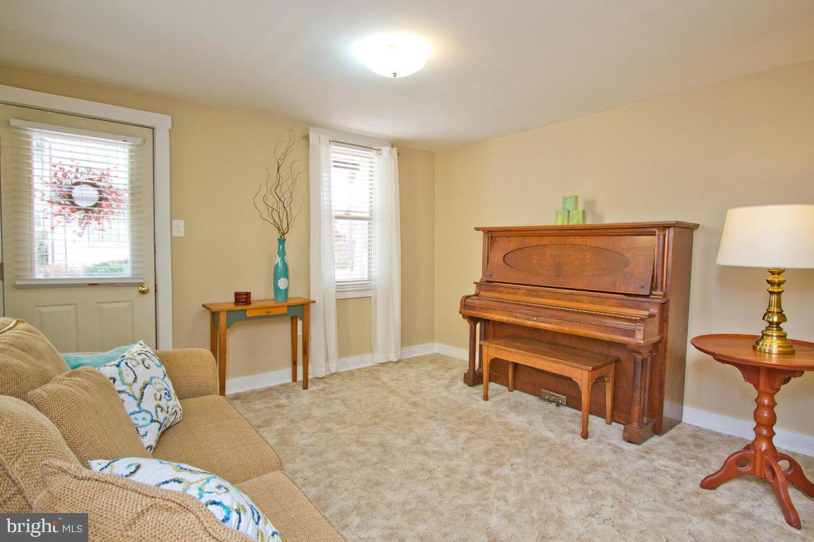 18 North Locust Street Lititz, PA 17543 - Photo 9 of 38 Gallery Image 9