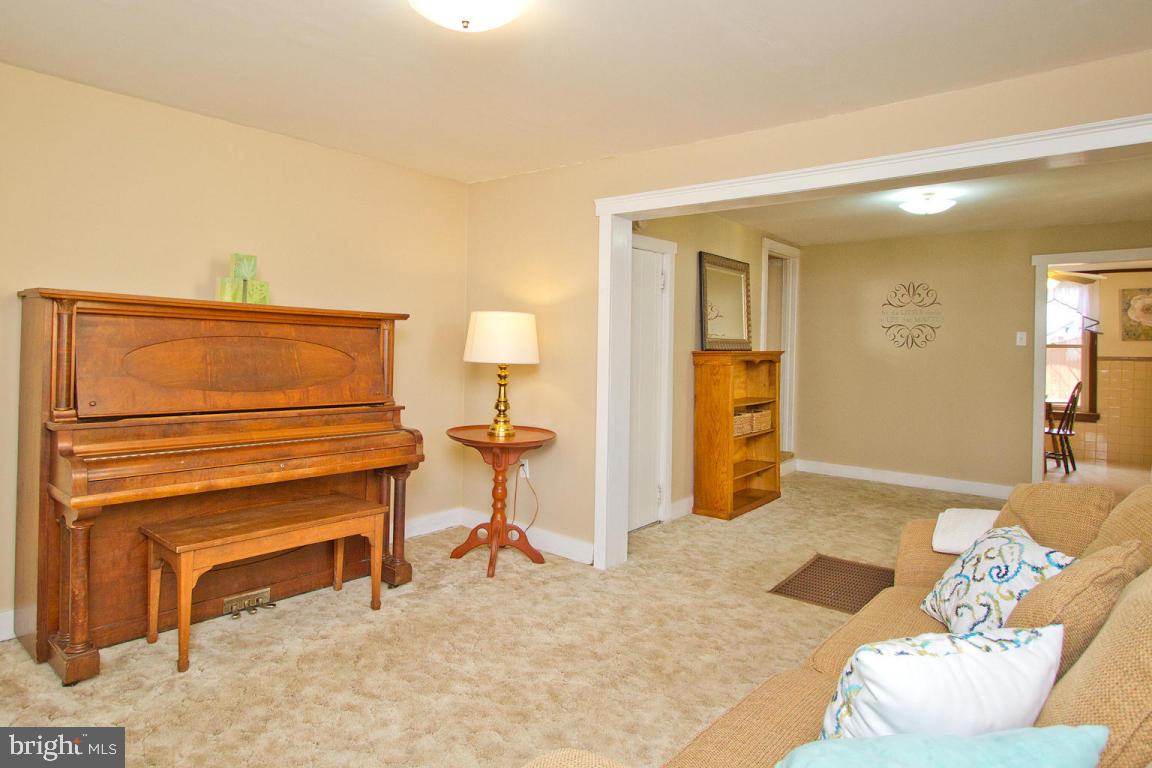 18 North Locust Street Lititz, PA 17543 - Photo 10 of 38 Gallery Image 10