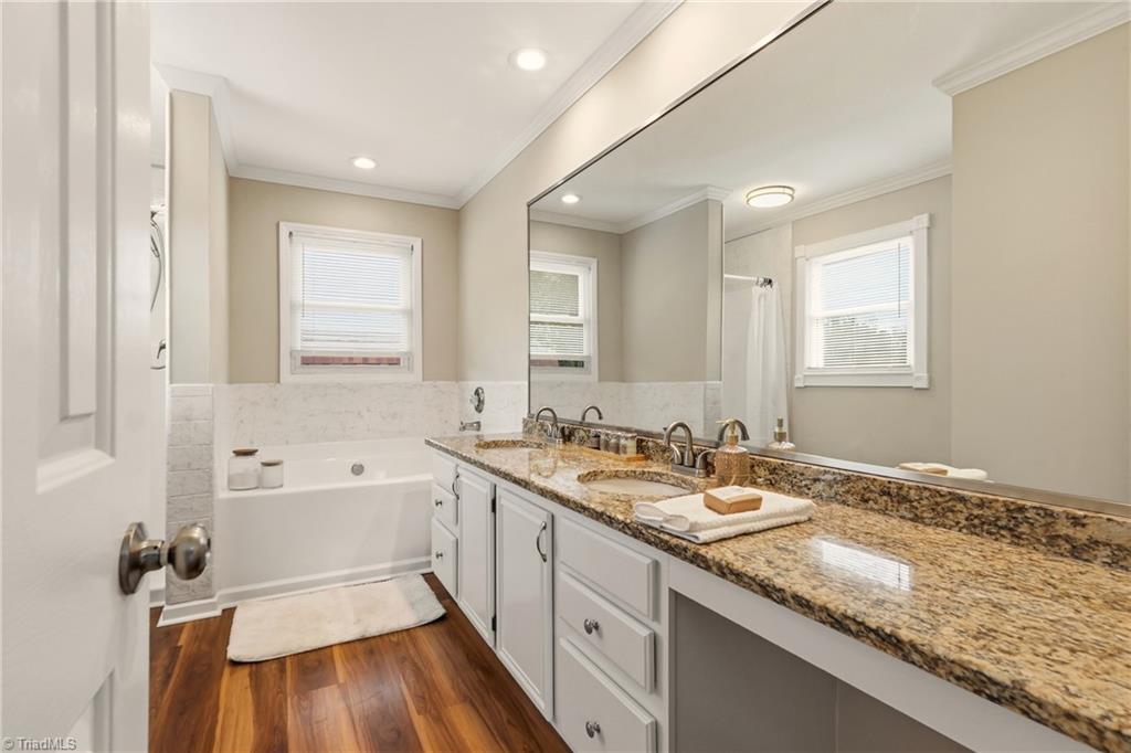 7585 Dubach Road Summerfield, NC 27358 - Photo 28 of 43 Primary Bath
