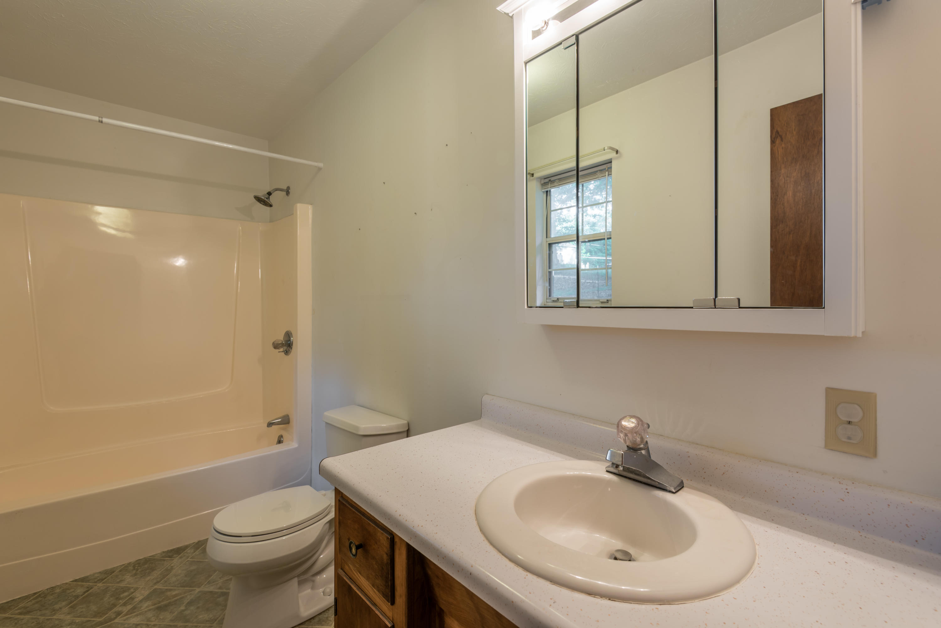 215 High Point Orchard Road Kingston, TN 37763 - Photo 13 of 25 Master Bath