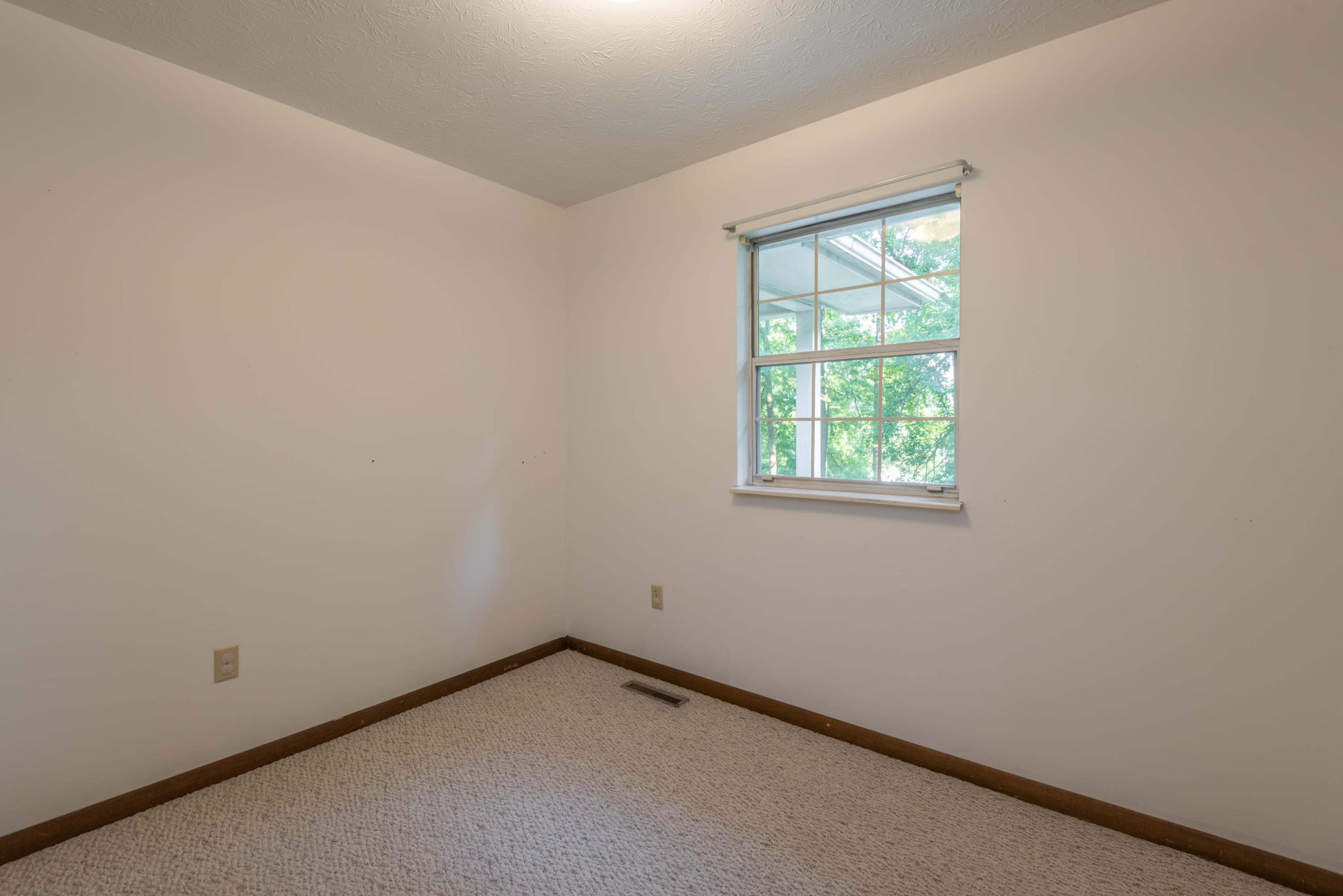 215 High Point Orchard Road Kingston, TN 37763 - Photo 15 of 25 Bedroom 3