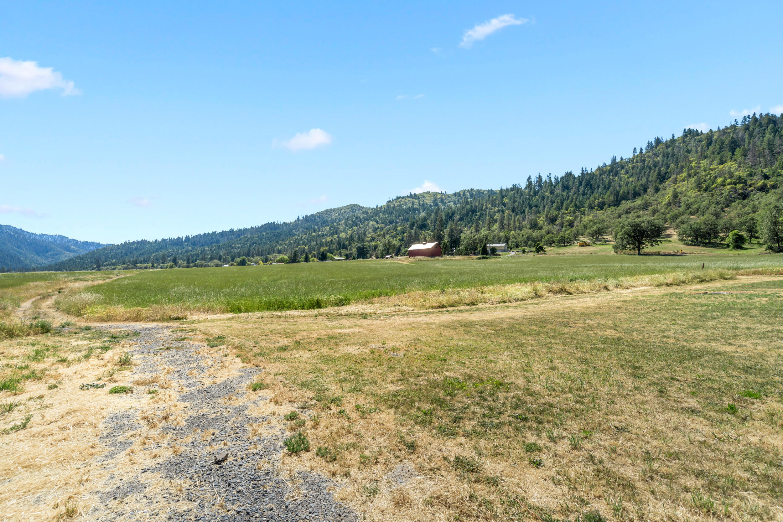 13500 East Evans Creek Road Rogue River, OR 97537 - Photo 18 of 78