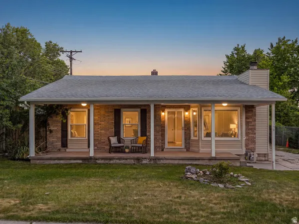 $549,000 | 396 East 700 South, Centerville, UT 84014