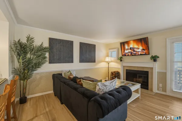 $184,900 | 1613 Old Pond Lane, Unit 1613, Norwich, CT 06360