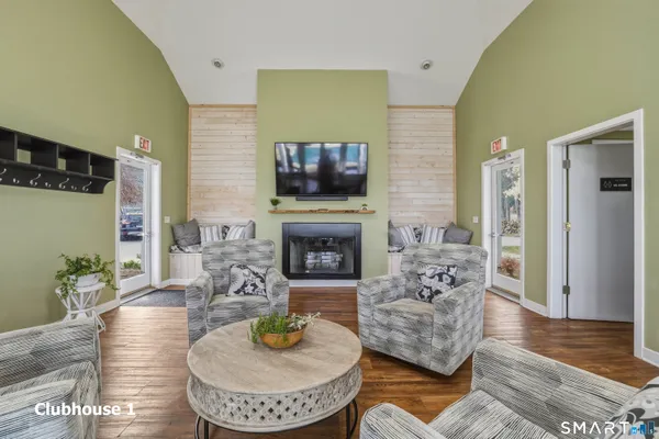 $184,900 | 1613 Old Pond Lane, Unit 1613, Norwich, CT 06360