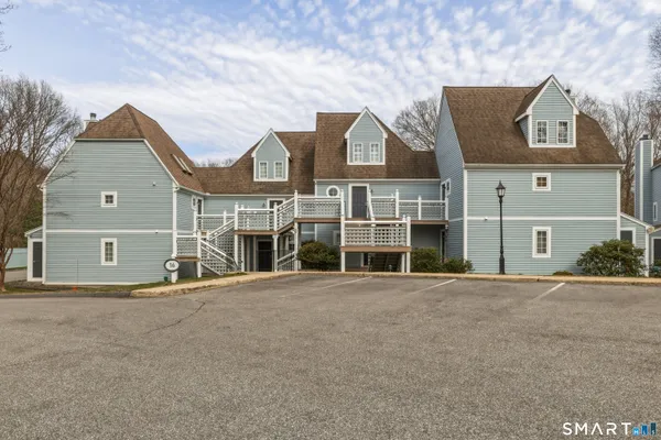 $184,900 | 1613 Old Pond Lane, Unit 1613, Norwich, CT 06360